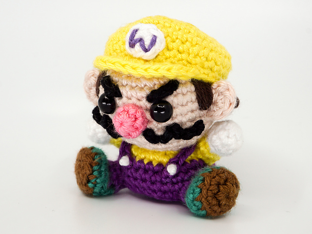 Mini Wario amigurumi pattern - Amigurumi.com