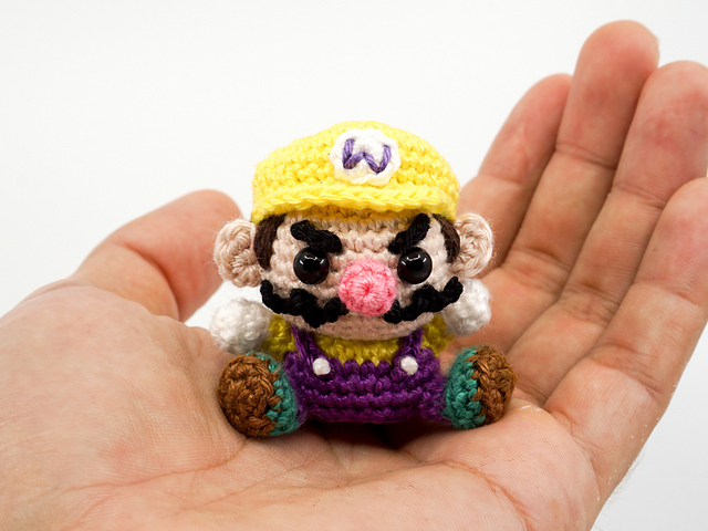 Mini Wario amigurumi pattern - Amigurumi.com