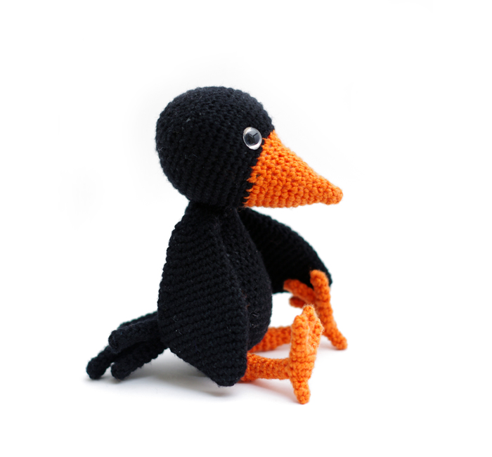 Crox the Crow amigurumi pattern - Amigurumi.com