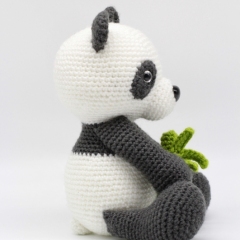 Boo the Panda amigurumi by Hello Yellow Yarn