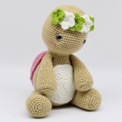 Gloria The Tortoise Amigurumi Pattern - Amigurumi.com