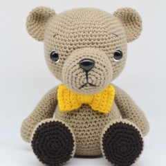 Woodland Baby Bear amigurumi pattern by Hello Yellow Yarn