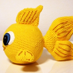 Goldfish Finley amigurumi by SKatieDes