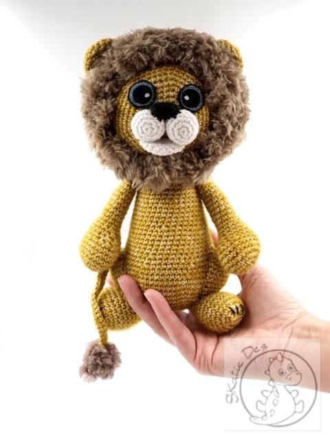 Leon the Lion amigurumi pattern 