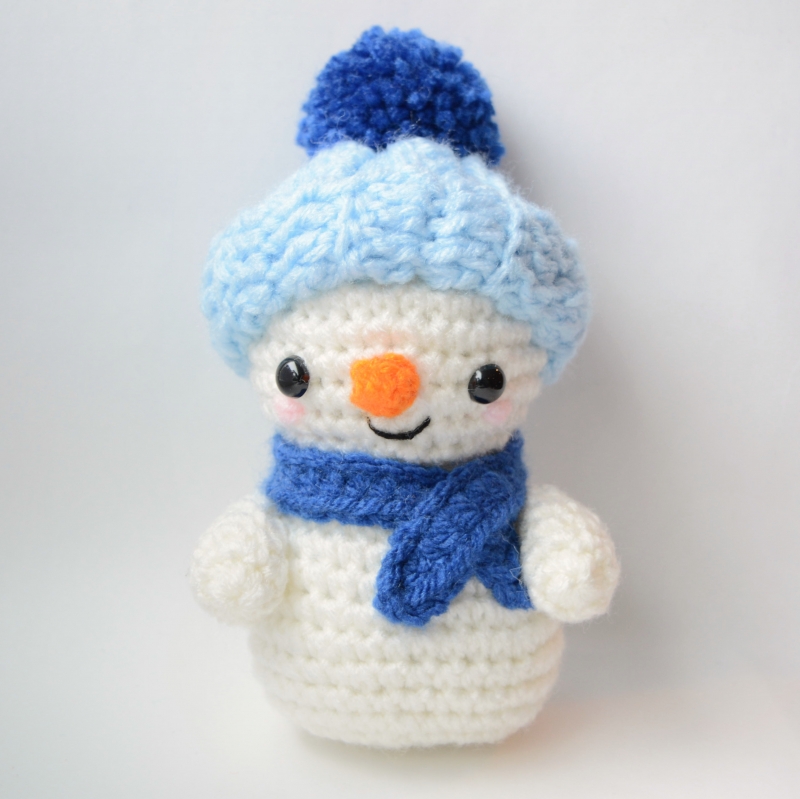 Gingerbread Man and Snowman amigurumi pattern - Amigurumi.com