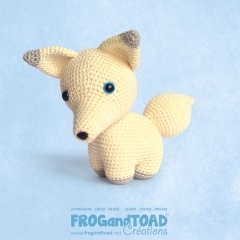 Fargo the Fox amigurumi by FROGandTOAD Creations