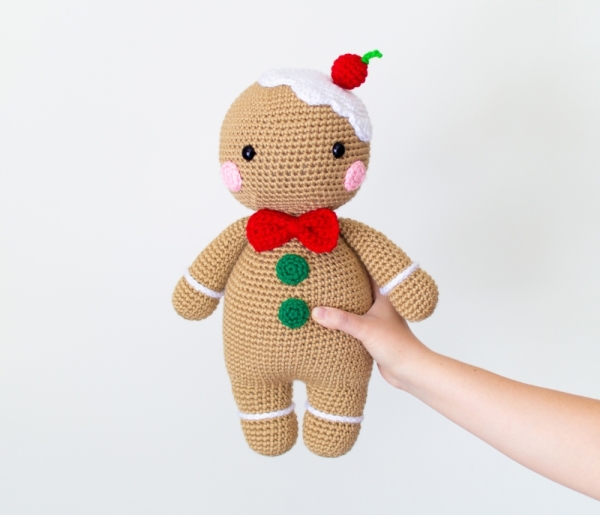 Todd the Friendly Gingerbread Man amigurumi pattern - Amigurumi.com