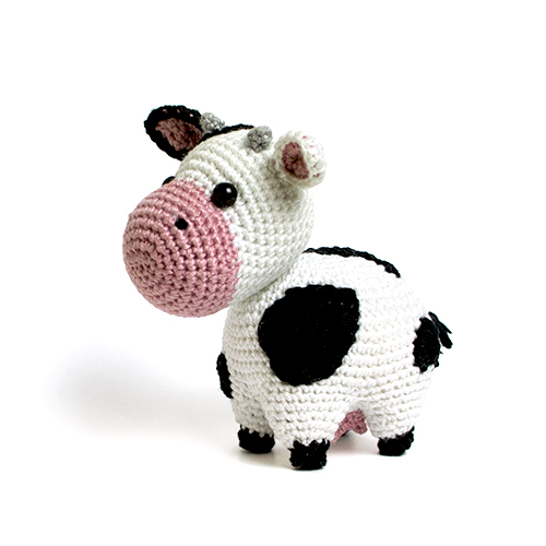 Milky the little cow amigurumi pattern - Amigurumi.com