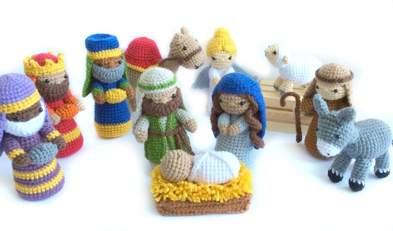 Lot of 2 Vogart Christmas Crochet Kits Nativity Baby Jesus #3221