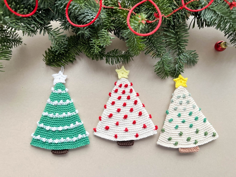 Christmas Ornaments amigurumi pattern - Amigurumi.com