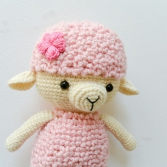 Dora the lamb amigurumi pattern - Amigurumi.com