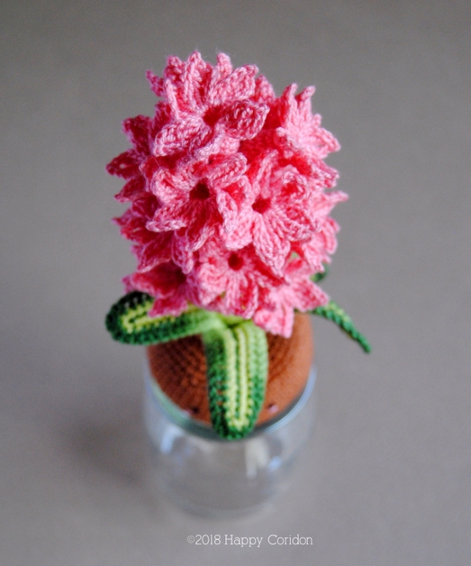 Hyacinth bulb - spring flower amigurumi pattern - Amigurumi.com