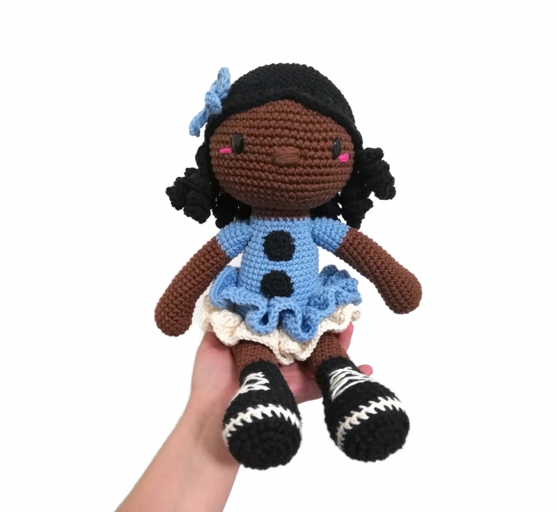 Freja the doll amigurumi pattern - Amigurumi.com