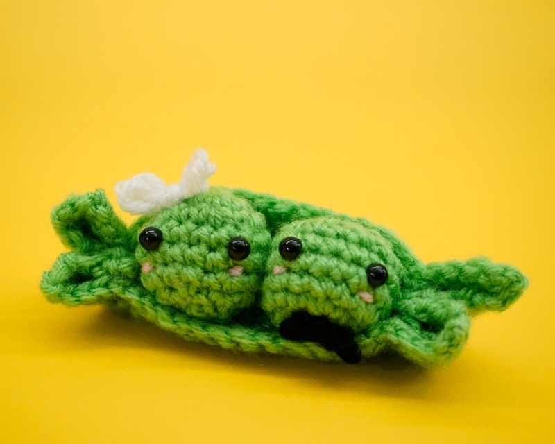Two Peas in a Pod amigurumi pattern