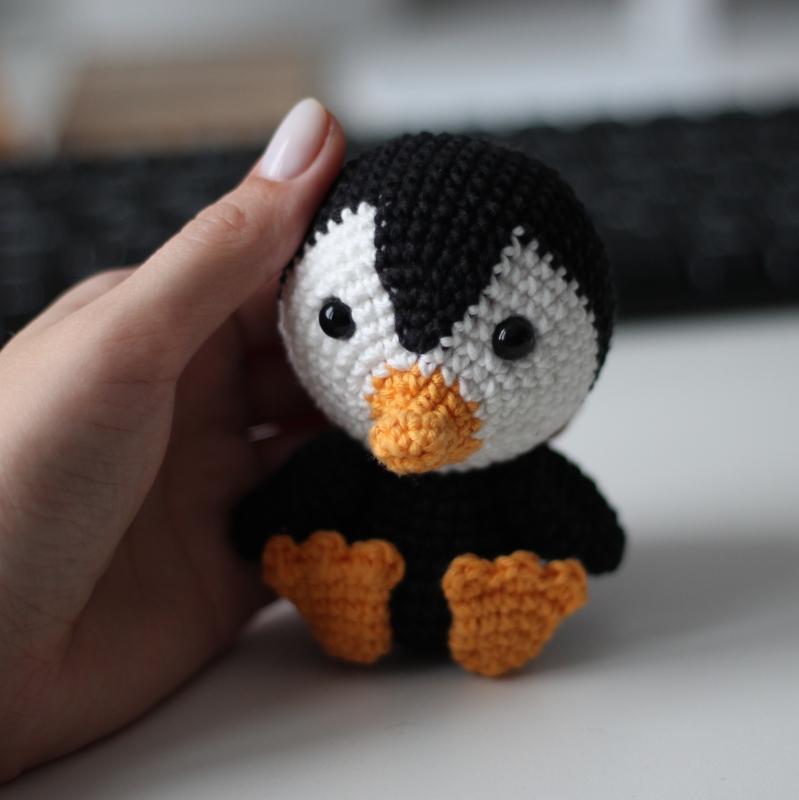 Little penguin amigurumi pattern - Amigurumi.com