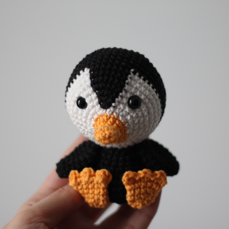 Little penguin amigurumi pattern - Amigurumi.com