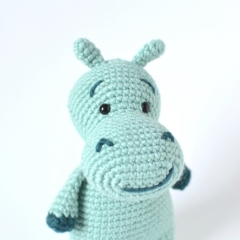 Blue Hippo amigurumi pattern - Amigurumi.com