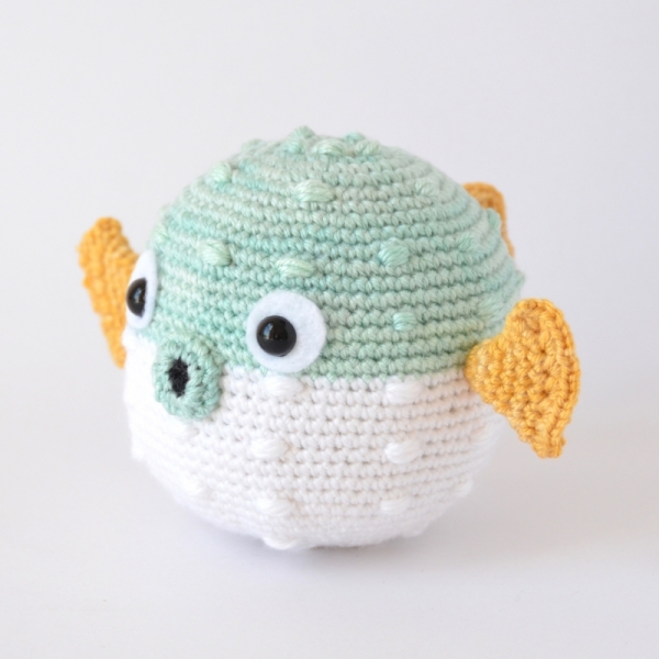 Carrie the Blowfish amigurumi pattern - Amigurumi.com