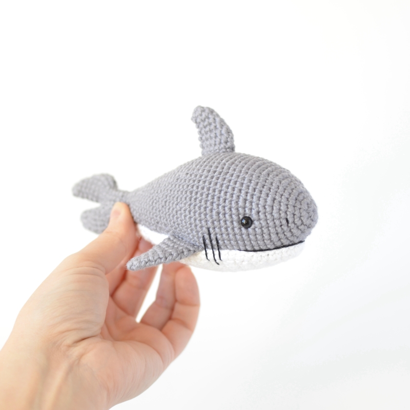 Finley the Shark amigurumi pattern - Amigurumi.com