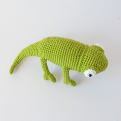 Sinclaire the Chameleon amigurumi pattern - Amigurumi.com