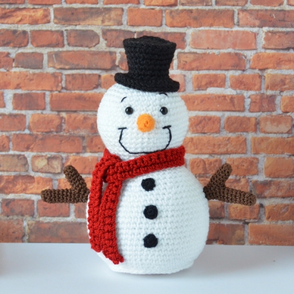 Snowman amigurumi pattern - Amigurumi.com