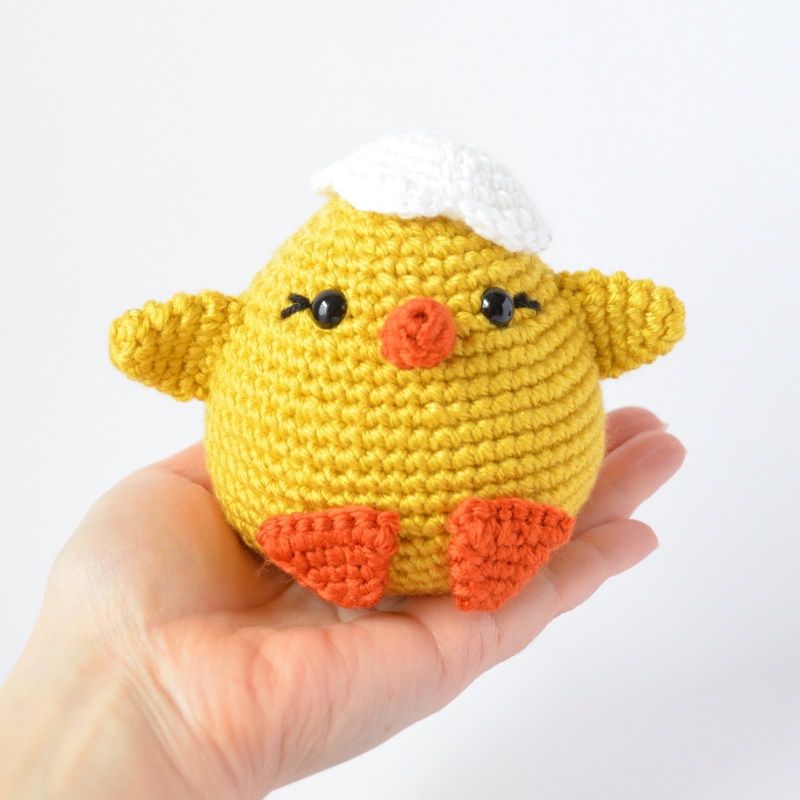 Yuri the Chick amigurumi pattern - Amigurumi.com