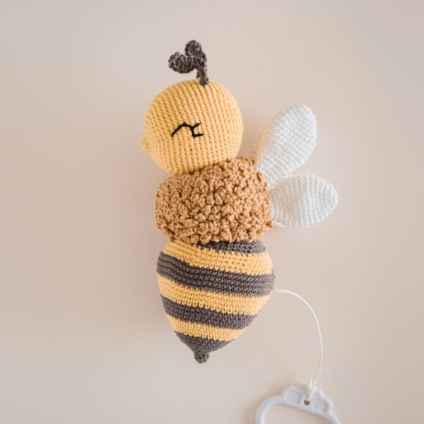 PATTERN: Queen Elizabee Amigurumi, Bee Amigurumi, Honeybee Toy