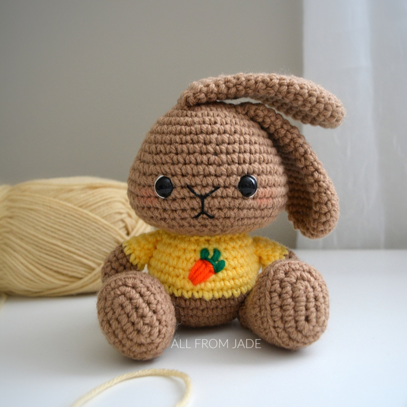 Fanny & Tommy the Bunnies amigurumi pattern - Amigurumi.com