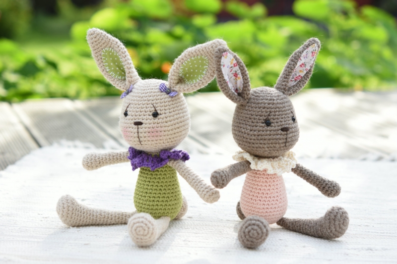 Lace collar bunny amigurumi pattern - Amigurumi.com