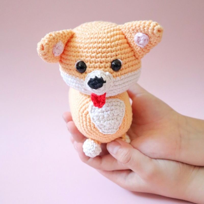 Cooper the Corgi amigurumi pattern - Amigurumi.com