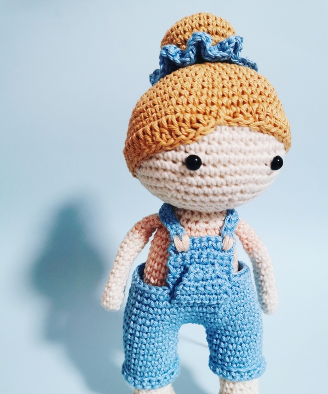 Hazel the Little Doll - Free amigurumi pattern