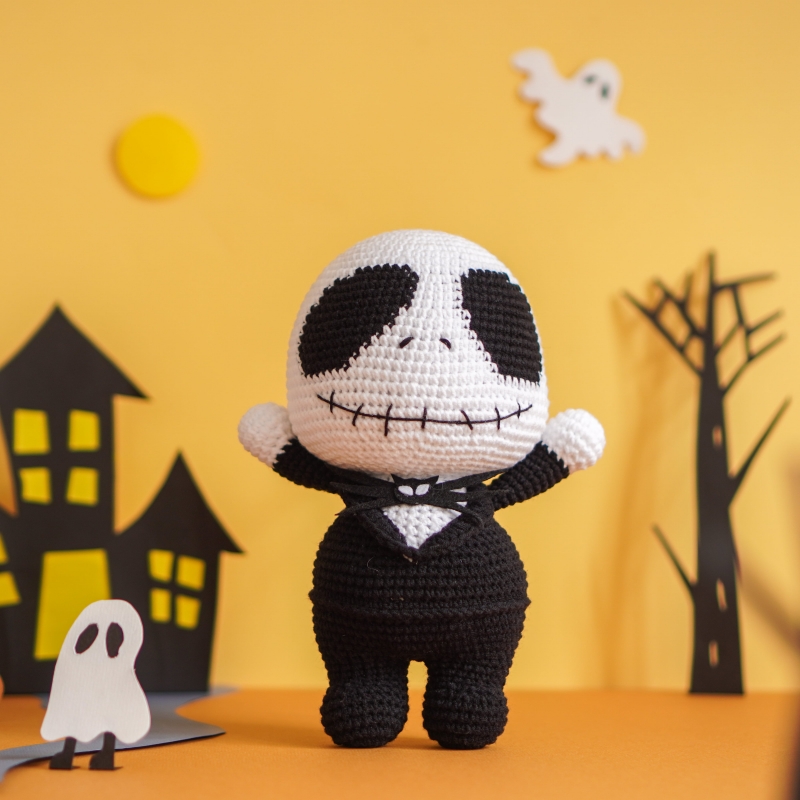 Jack Skellington amigurumi pattern - Amigurumi.com