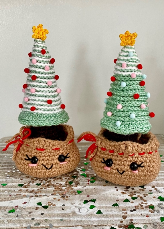 Burlap Sack Christmas Tree amigurumi pattern