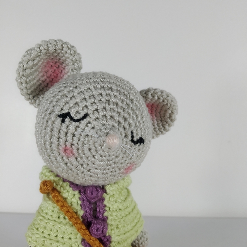 Lucille the little mouse amigurumi pattern - Amigurumi.com