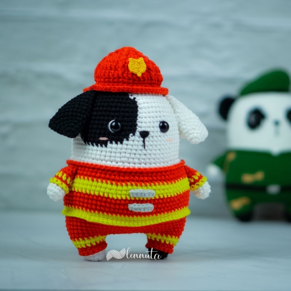 Dalmatian the Fireman amigurumi pattern