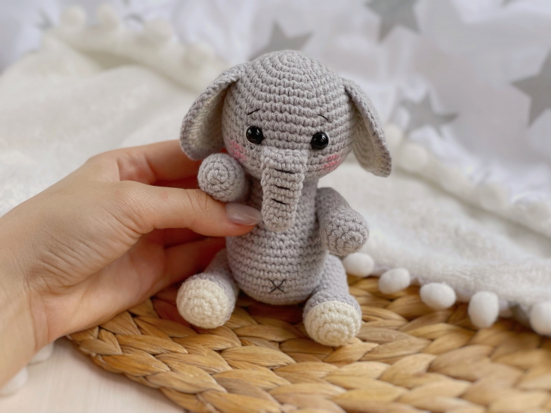 Safari Elephant amigurumi pattern - Amigurumi.com