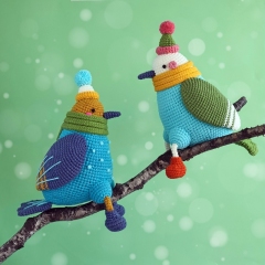 Birds of Winter amigurumi by Natura Crochet