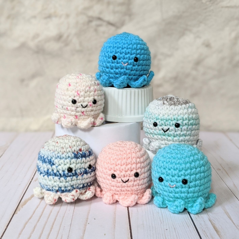 Baby Octopus amigurumi pattern by BabyCakes Studios