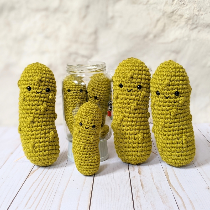 Crochet Christmas Pickle Ornament-Dandy Bee Makes