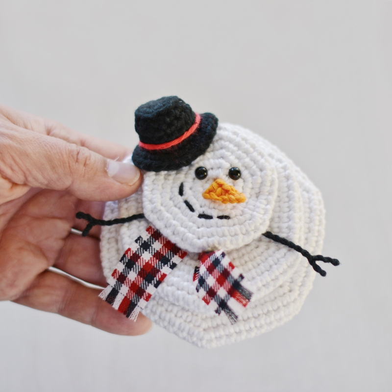 Marvin the Melted Snowman Free amigurumi pattern