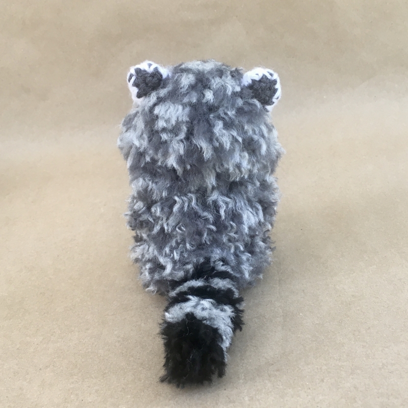 Baby Racoon amigurumi pattern - Amigurumi.com