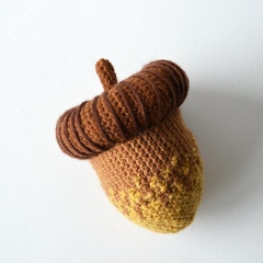 Acorn amigurumi pattern - Amigurumi.com