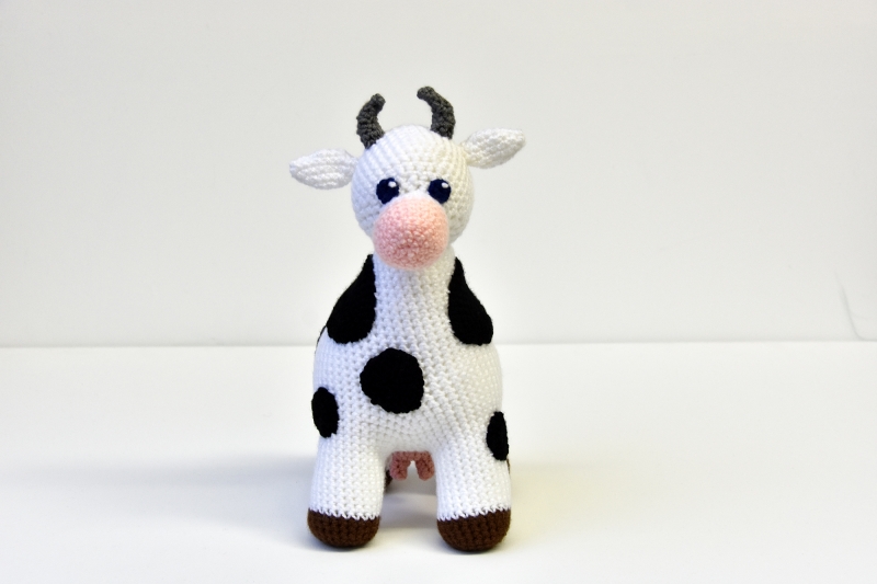 Cow amigurumi pattern - Amigurumi.com