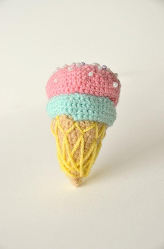 Ice Cream Cone amigurumi pattern