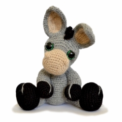 Dylan the Donkey amigurumi pattern by Patchwork Moose (Kate E Hancock)