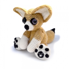 Newton the Fennec Fox amigurumi pattern - Amigurumi.com