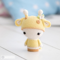 Mini Sonya the Giraffe (