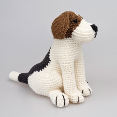 Azor The Beagle amigurumi by StuffTheBody