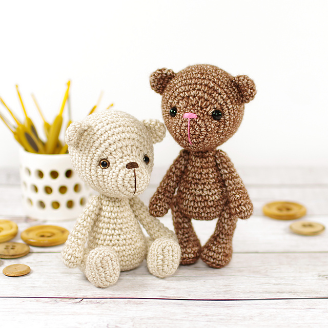 Small Teddy Bear amigurumi pattern - Amigurumi.com