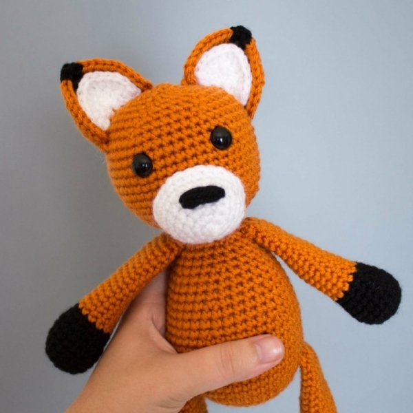 Frederick the fox - Free amigurumi pattern